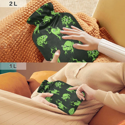 Hot Water Bottle with Cover, Funny Green Frog 1L Leakproof Hot Water Bag for Hand Feet Warmer, Neck, Shoulder, Back, Muscle Pain Relief, Cold Compress