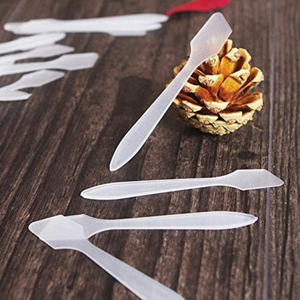 50Pcs Mini Disposable Makeup Spatulas for Face Mask Facial Cream, 50 Pack Plastic Tip Mini Cosmetic Spoon Tool for Skincare Mixing, Sampling, Waxing DIY Facial Mask Stick, Clear Pink Purple